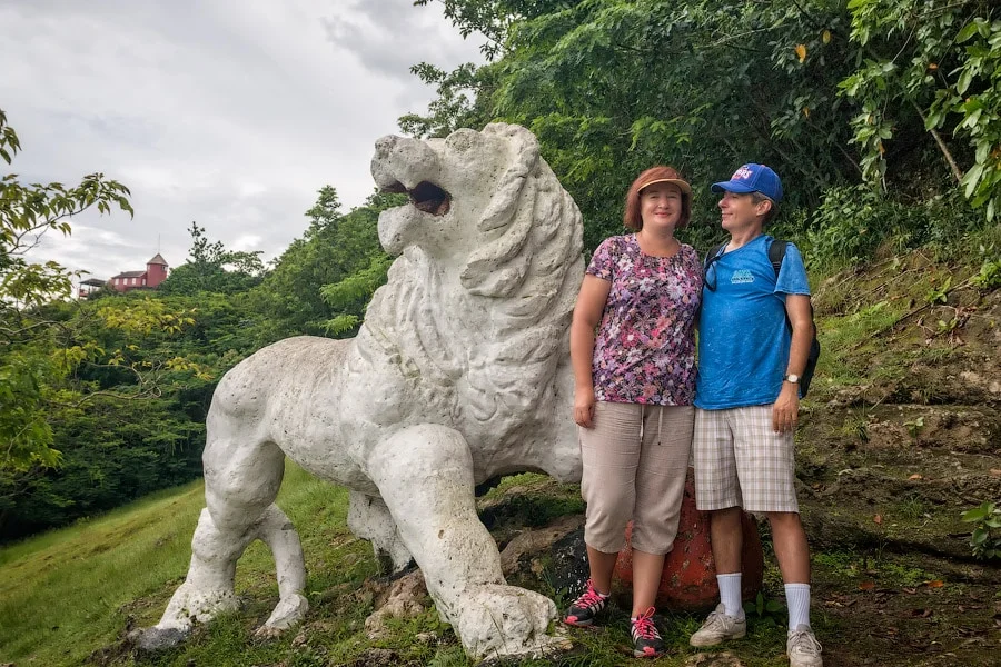 The lion at Gun Hill