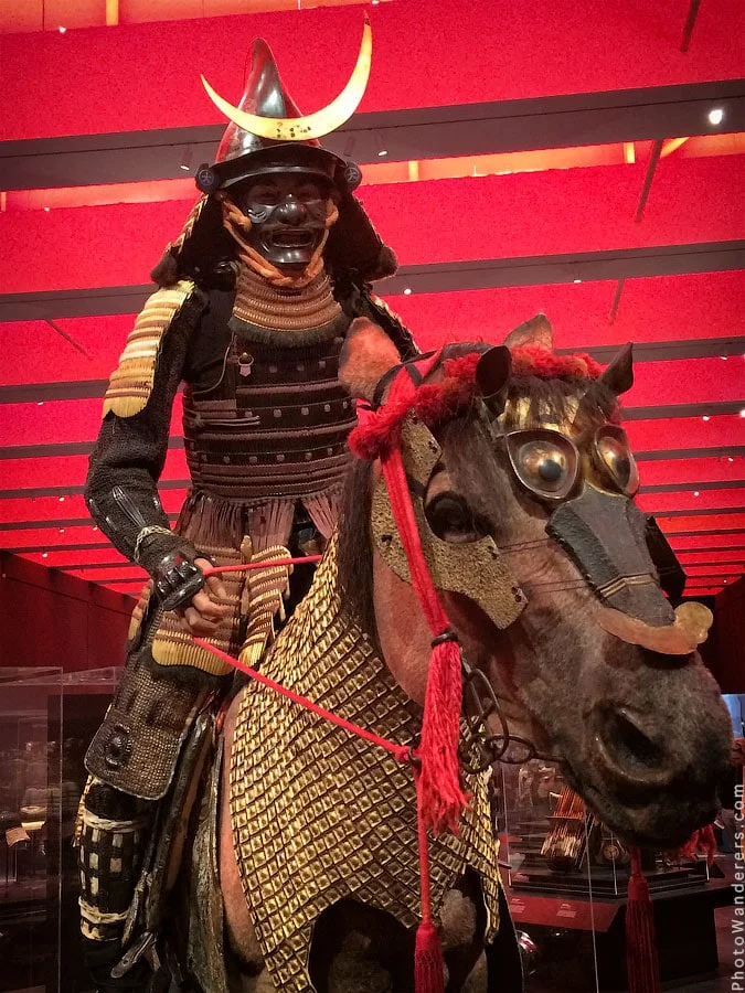 Mounted samurai, 17th century. The horse's armor is lacquered leather and chain. This is what cavalry looked like.