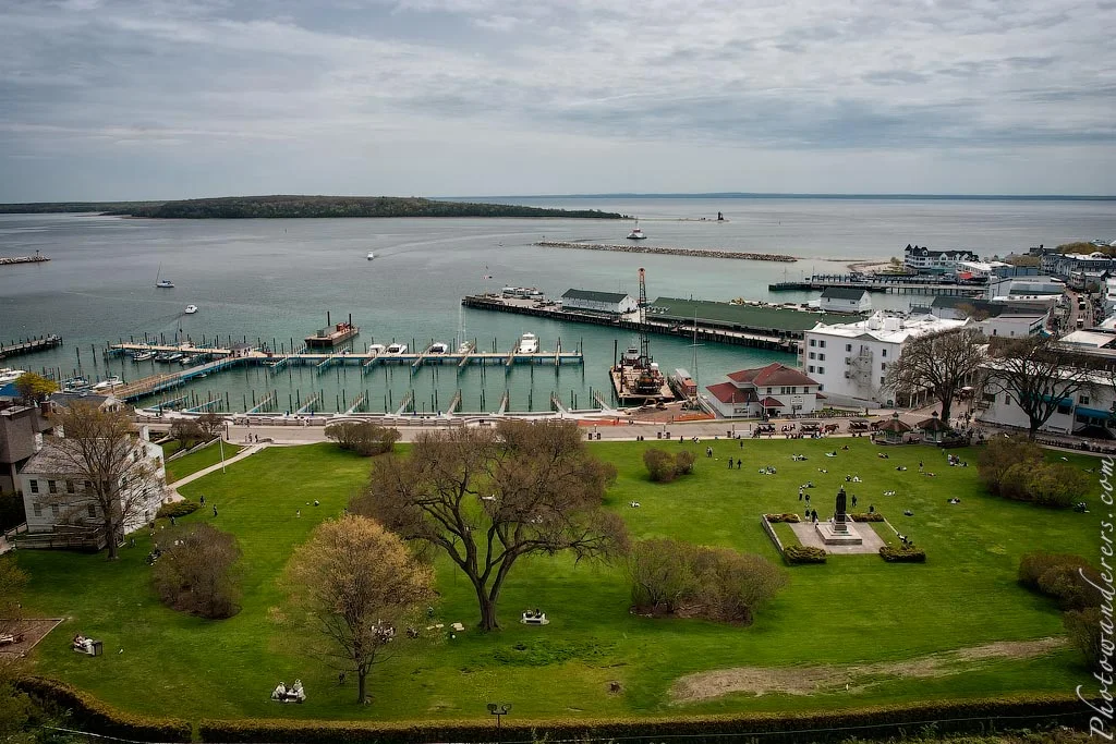 Mackinac island harbor