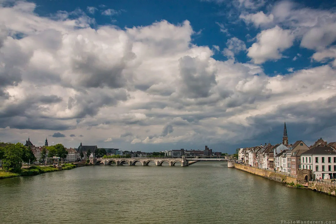The light after the storm. For a minute the city looked like a seventeenth-century canvas.