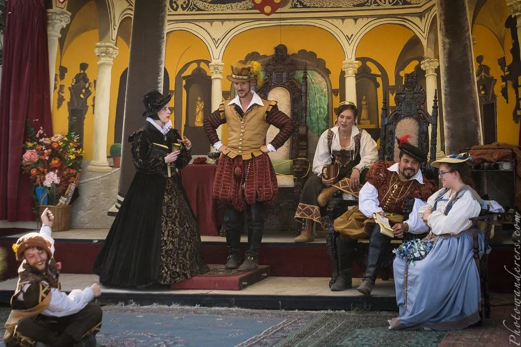 The Florentines of San Lorenzo — ambassadors from the House of Medici.