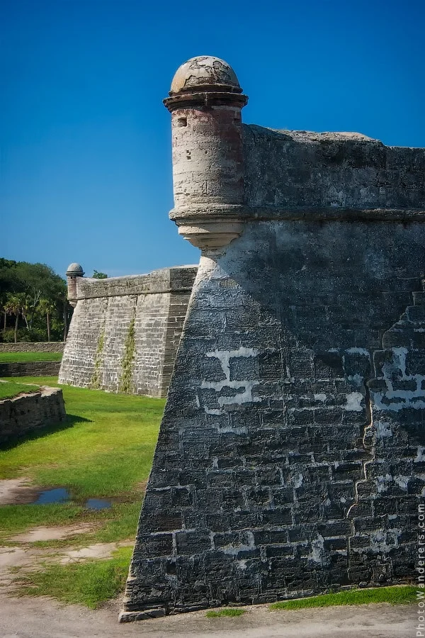 Close-up of coquina stone corner turret at Castillo de San Marcos