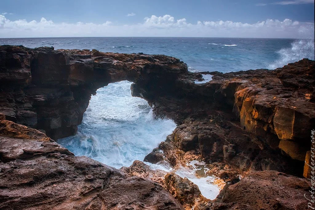 Makahu'ena Arch